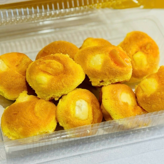 Bông lan trứng muối  phô mai - bánh nhỏ